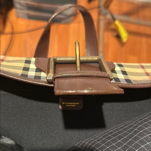 Burberry Plaid Handbag with Brown Leather Accents - Picture 3 of 9